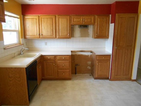 4th image of 2822 Merrell Dr