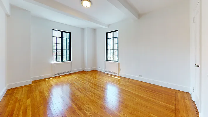 Rented by Bond New York | media 20