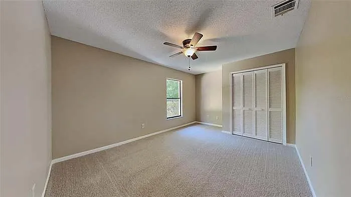 10533 Stradford Row — Photo 10