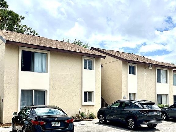2nd image of 2724 HIDDEN LAKE BOULEVARD #A