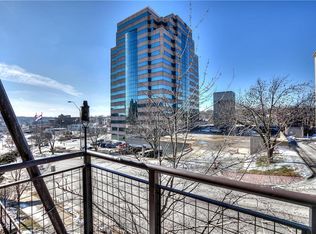 4531 Madison Ave, Kansas City, MO 64111