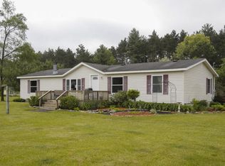 6595 Dalmation Dr, Plainwell, MI 49080