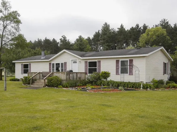 6595 Dalmation Dr, Plainwell, MI 49080