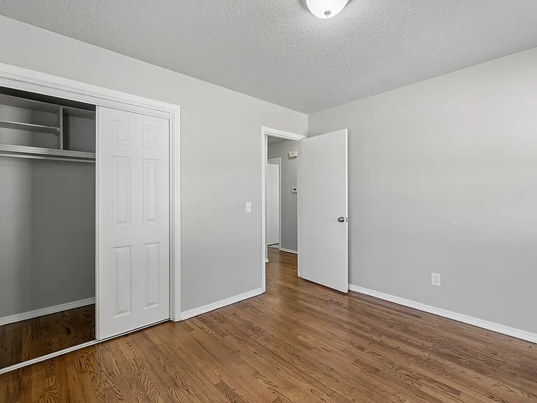 504 Armstrong St — Photo 7