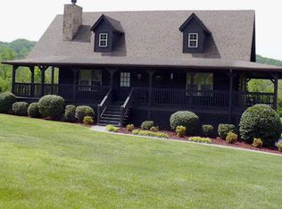 3507 Autumn Woods Ln, Sevierville, TN 37862