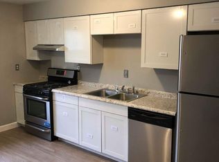 301 Eaton Ave APT B, Bartonville, IL