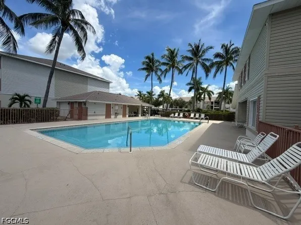 1767 Four Mile Cove Pkwy APT 824, Cape Coral, FL 33990