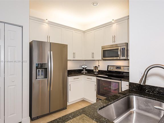 4th image of 11965 SW 28th Ct #1