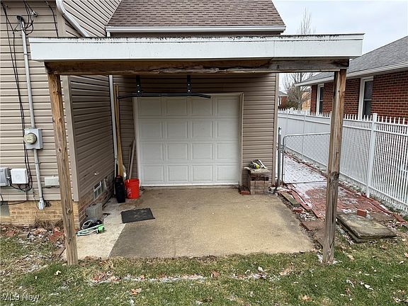 5th image of 7413 Lanier Dr