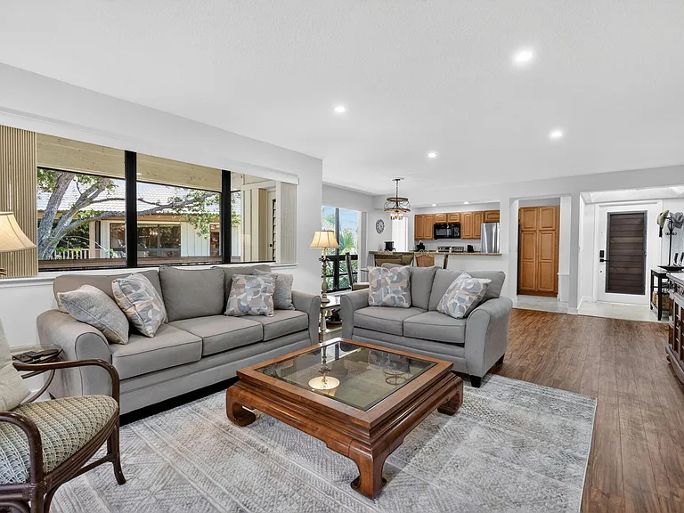 368 Brackenwood Cir — Photo 8