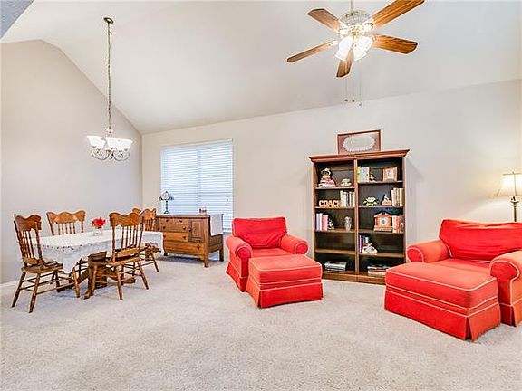 5th image of 6114 Fieldcrest Ln