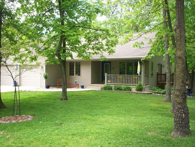 1st image of 290 Longshore Ct