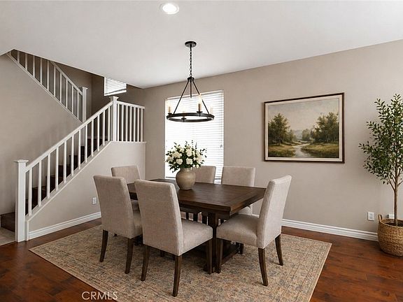 5th image of 255 Roxanne Ln