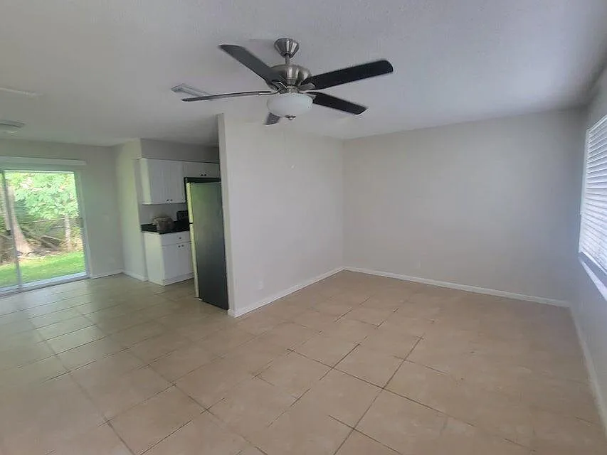 2 bed, 2.0 bath, 1000 sqft, $2,100 — Photo 4
