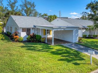 9509 Kingston Dr, Bradenton, FL 34210