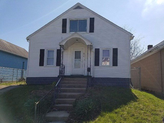 1st image of 816 Jefferson Ave