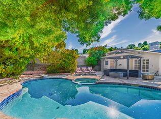 21711 Mulholland Dr, Woodland Hills, CA 91364