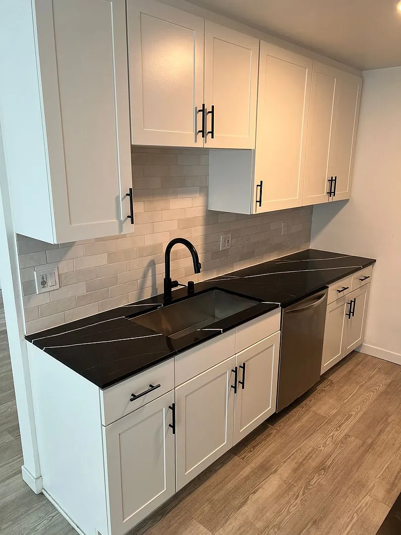 Star North Apartments — Photo 3