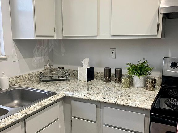 2nd image of 6464 Brookedge Ct
