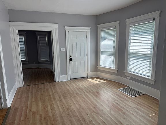 5th image of 222 N Gorham St