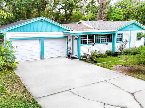 8712 N Temple Ave, Tampa, FL 33617