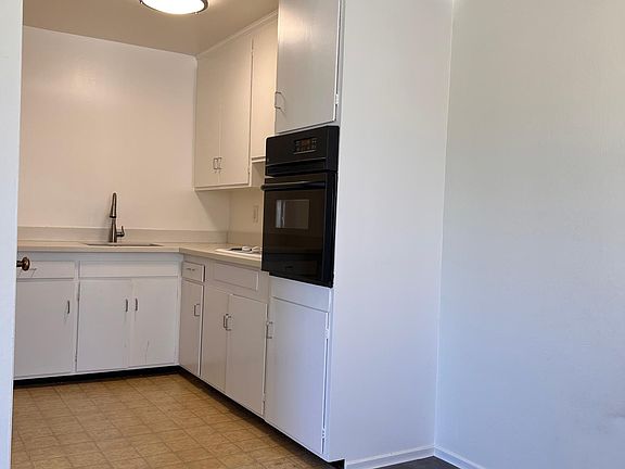 3rd image of 1761 Marco Polo Way APT 4