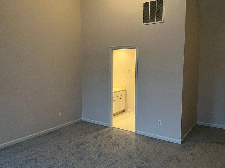 332 Casey Ln — Photo 29