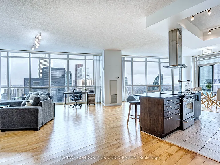 65 Bremner Blvd #5303 — Photo 4