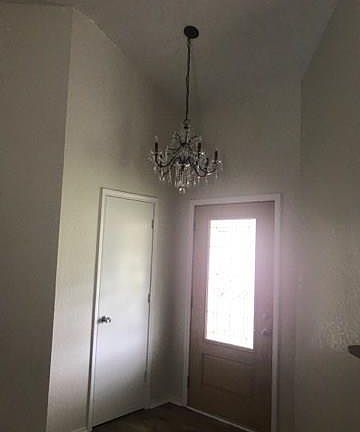 2nd image of 5004 S Prairieview Ct