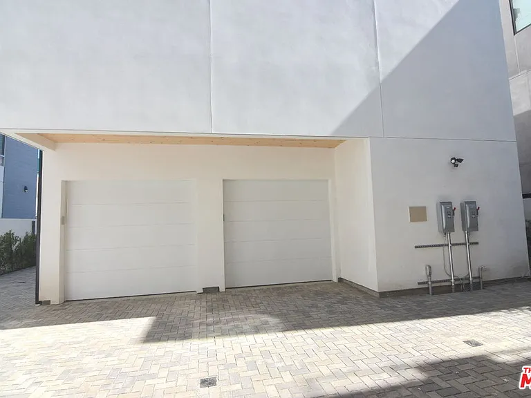 4543 Tujunga Ave — Photo 11