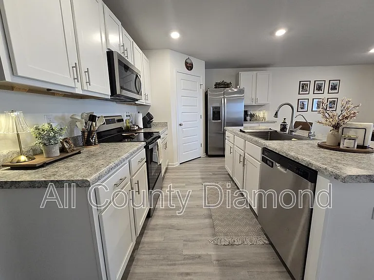 6617 Slabinski Ln — Photo 6