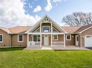 7007 Maple Rd, Akron, NY 14001