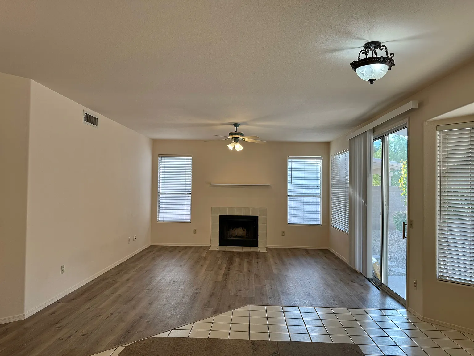 4 bed, 2161 sqft, $3,000 — Photo 3