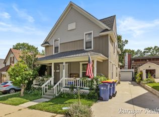 624 Innes St NE, Grand Rapids, MI 49503