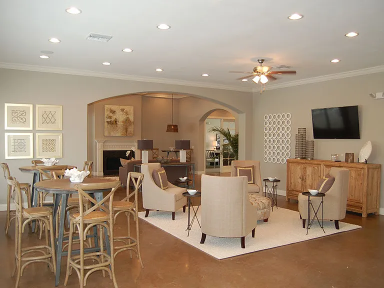 Riverscape Apartment Homes — Photo 7