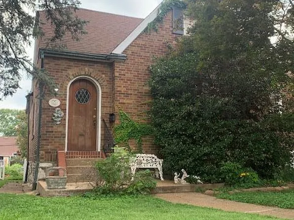 6419 Woodbine Ct, Saint Louis, MO 63109