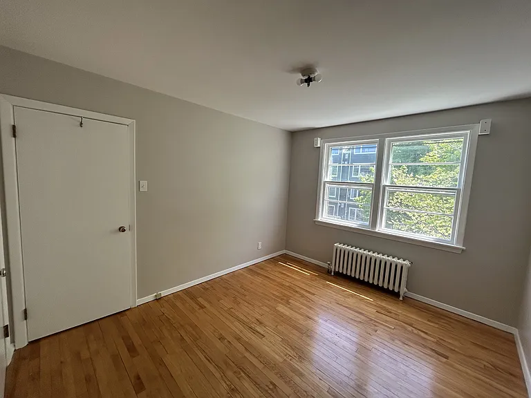 1066 Tower Rd #13 — Photo 27
