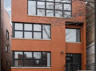 934 N Racine Ave #1, Chicago, IL 60642