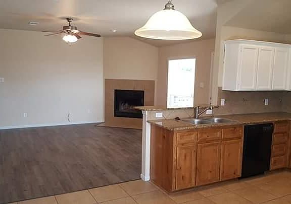 4th image of 3513 Lucas St