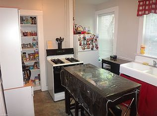 2nd image of 568 Green St #U1