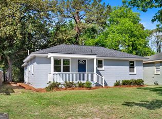 2222 Hanson St, Savannah, GA 31404