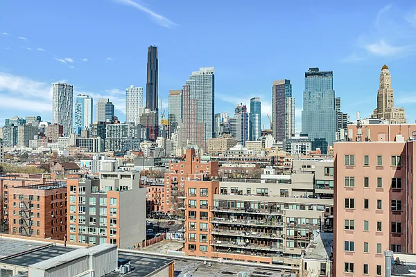 Rented by Canvas Property Group | media 8