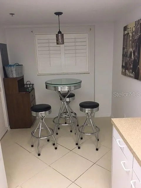 2 bed, 2.0 bath, 1125 sqft, $2,100 — Photo 3
