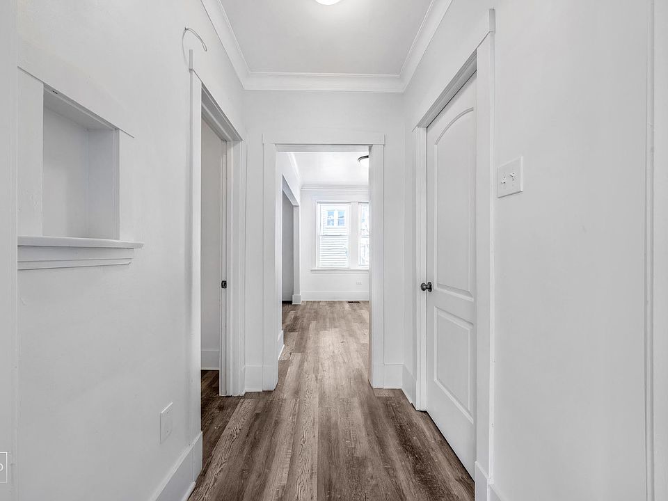 1st image of 2120 S 51st Ave #2