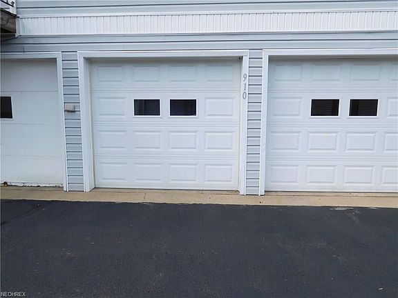 4th image of 910 Canterbury Ln #A
