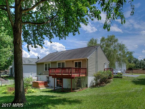 3rd image of 7709 Stockwell Dr