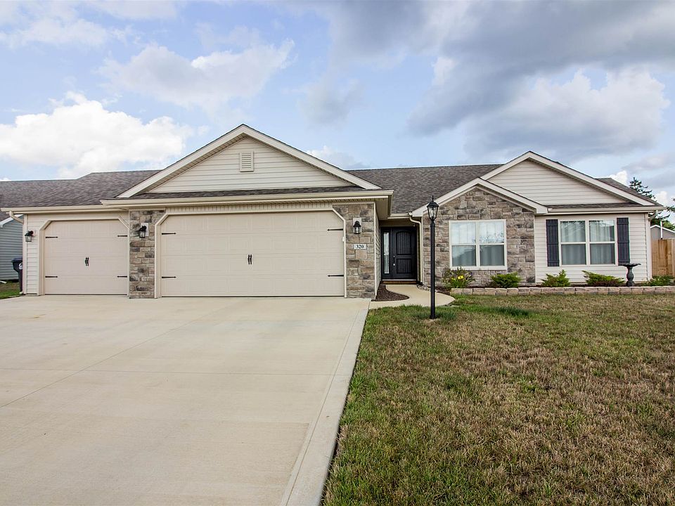 1st image of 320 W Orchid Ct