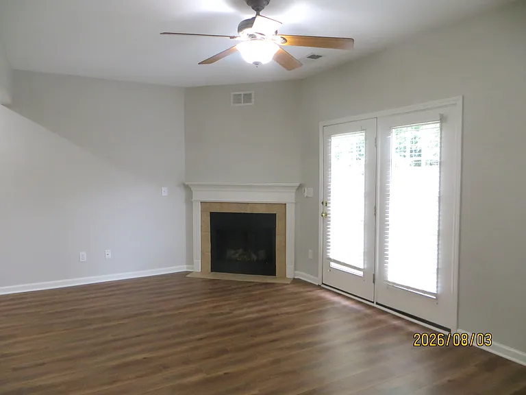 Living Room, 9 foot ceilings on lst floor