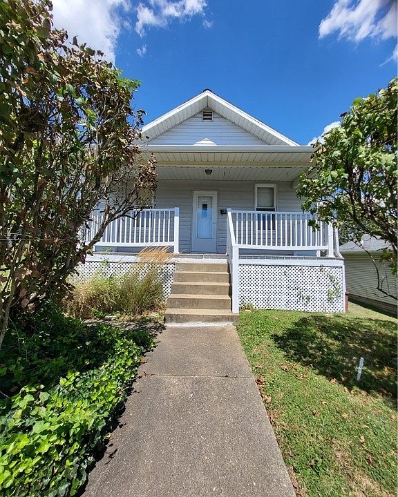 1st image of 841 Clay St