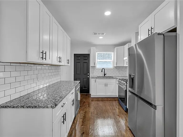 317 Stokes Ave SE — Photo 14
